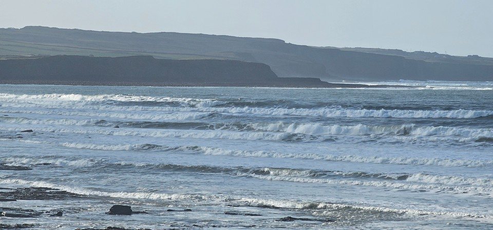 solid swell on the reefs but messy